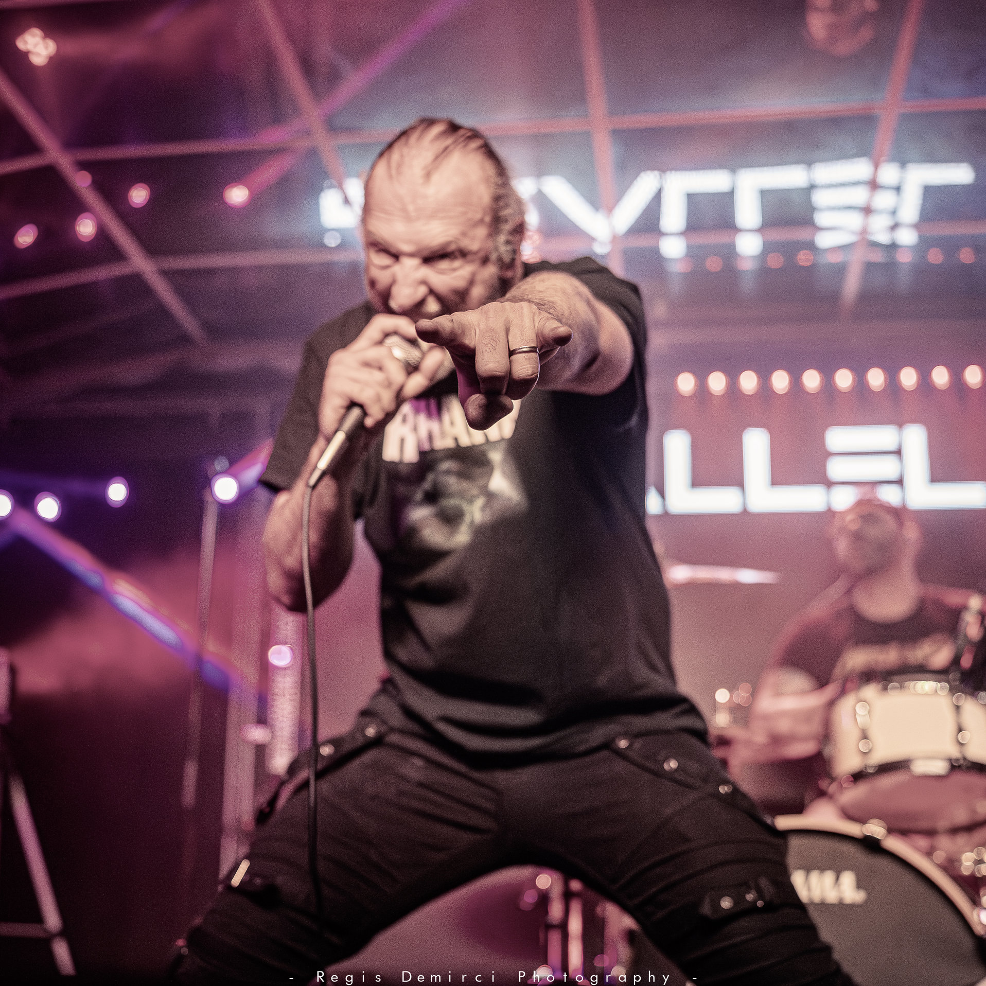 Parallel Minds Steph Fradet Chanteur Metal